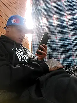 Snapshot of Jordan4923 chatting on February 17, 8:37 pm Jordan4923 online show from February 17, 8:37 pm