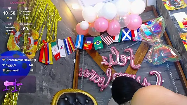 Snapshot of Jasmine_Jones7 chatting on July 2, 4:35 pm Jasmine Jones7 online show from July 2, 4:35 pm