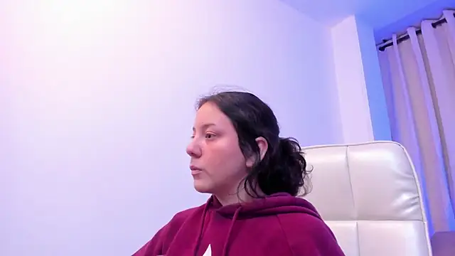 Chloe Noire online show from April 12, 12:10 pm