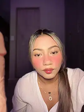 Dulce Sofi  online show from March 22, 7:50 pm