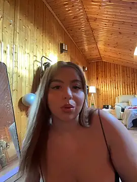 AnessaXrose online show from March 13, 1:40 pm