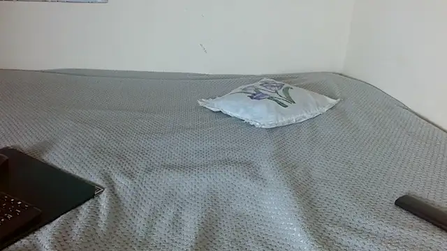 valkahot20 online show from April 4, 11:08 am