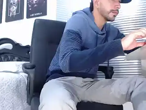 Kratoswolf online show from April 16, 10:23 pm