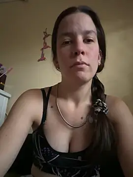 Snapshot of Melu12 chatting on April 11, 6:45 pm Melu12 online show from April 11, 6:45 pm