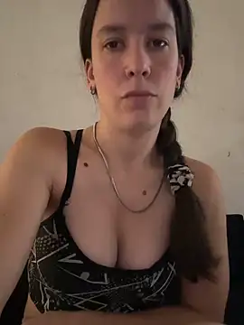 Snapshot of Melu12 chatting on April 15, 4:25 pm Melu12 online show from April 15, 4:25 pm