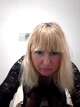 -Nefertiti- online show from February 19, 4:08 am