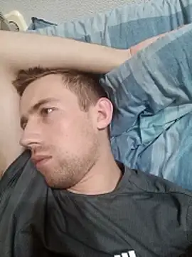 ---Dark--- online show from April 3, 5:22 pm