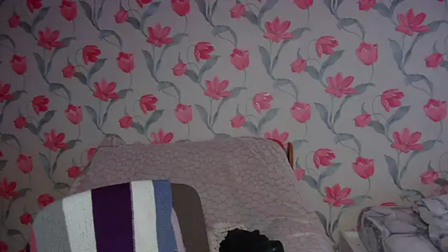 DorathyScaggs online show from April 20, 2:31 pm