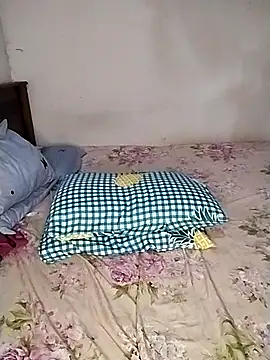 Snapshot of sugermoji chatting on March 13, 5:14 am sugermoji online show from March 13, 5:14 am