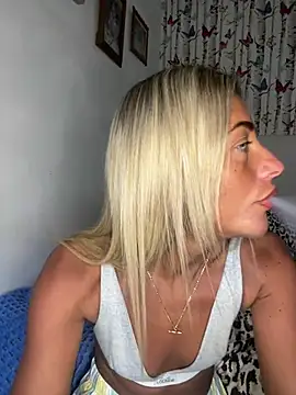 ScarlettGold  online show from March 14, 9:59 am