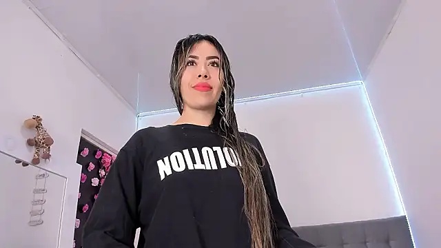 Ariana-Cobos online show from March 3, 2:56 pm