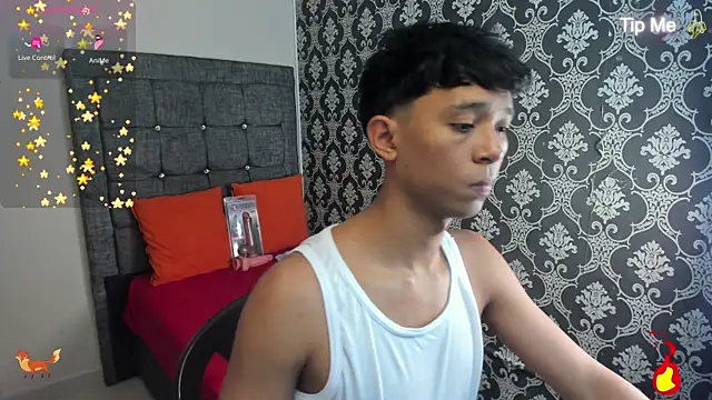 Little Twink19x online show from July 22, 7:05 pm