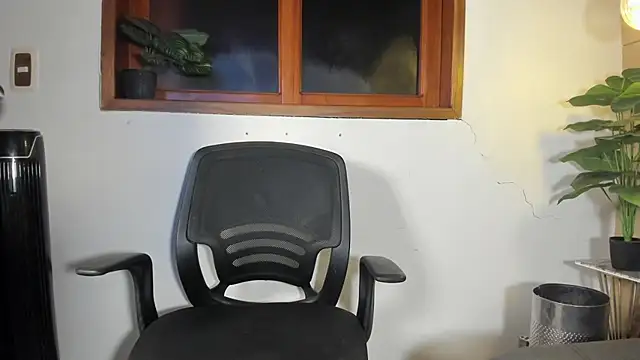 Snapshot of Jeremy_wallker chatting on July 6, 8:33 pm Jeremy wallker online show from July 6, 8:33 pm