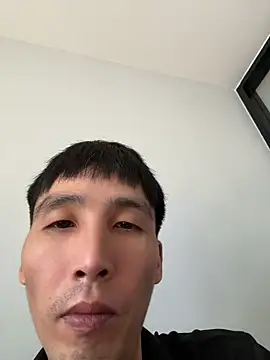 zhuendong000001 online show from July 1, 7:43 am