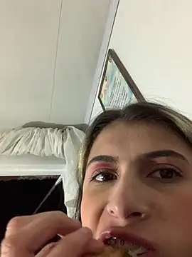 Candy Lennon online show from March 3, 3:12 am