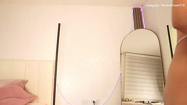 monicaflowerr online show from March 8, 9:57 am