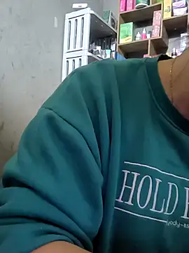 Snapshot of MayEva_ly chatting on March 6, 1:46 am MayEva ly online show from March 6, 1:46 am
