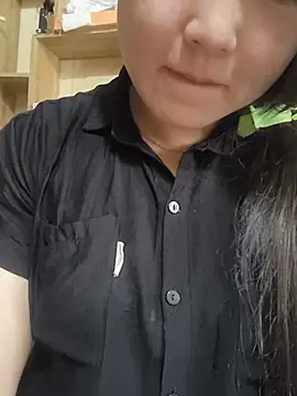 MayEva ly online show from June 29, 1:56 am