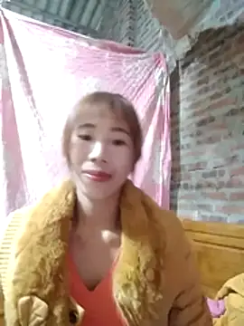 Snapshot of Vycute9900 chatting on March 6, 12:18 am Vycute9900 online show from March 6, 12:18 am
