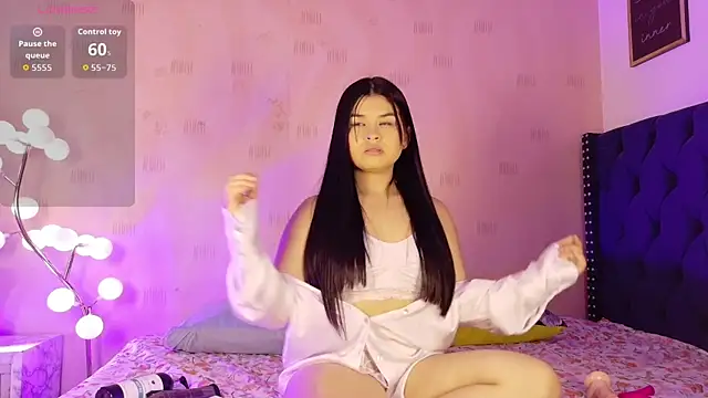 naughtyyindiann online show from March 21, 2:38 am