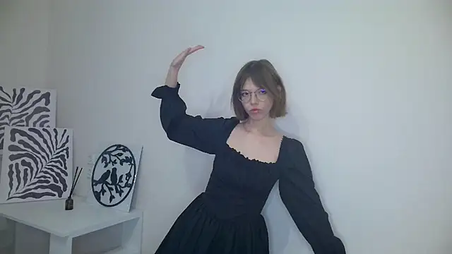 Kate Mooss online show from February 20, 3:34 pm