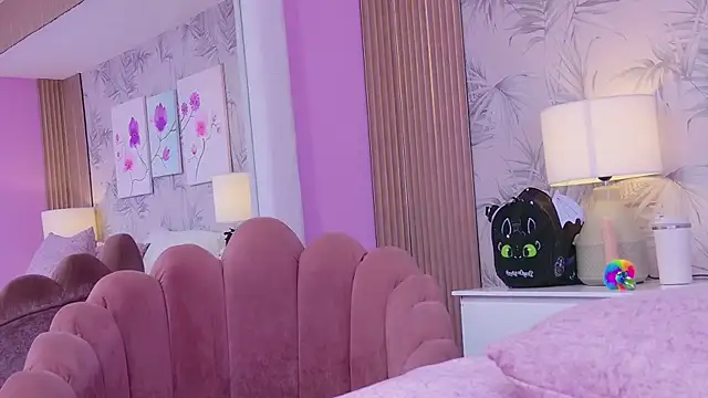 CherryTayloor online show from April 9, 6:19 am