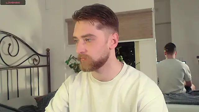 Dexter Raze online show from April 4, 7:06 am