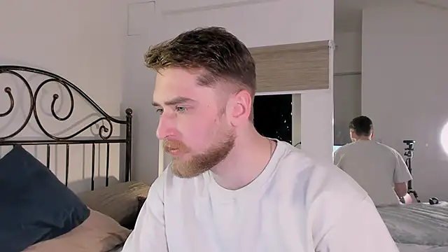 Dexter Raze online show from April 11, 7:45 am