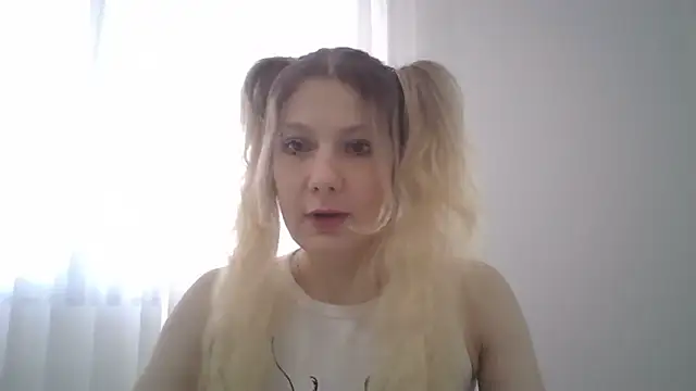 Foxy Bright online show from March 1, 12:29 pm