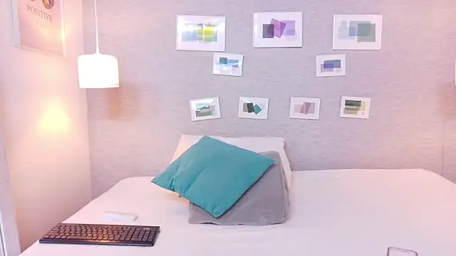 Snapshot of nina_bae chatting on March 4, 8:04 pm nina bae online show from March 4, 8:04 pm