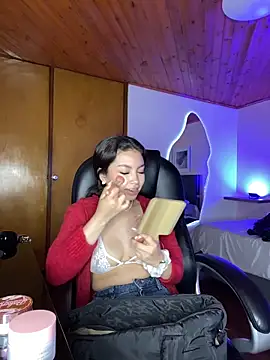 Mady Pink online show from April 7, 4:02 am