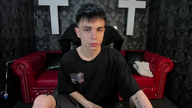 ClarkBev online show from April 1, 6:36 am