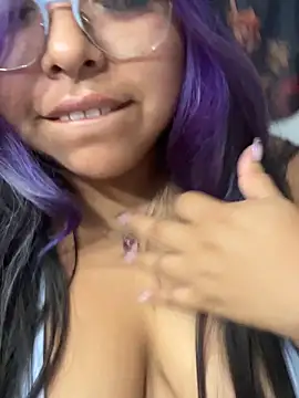 perritarebeldee online show from April 19, 2:05 pm