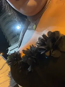 ale sweet53 online show from April 19, 5:51 am