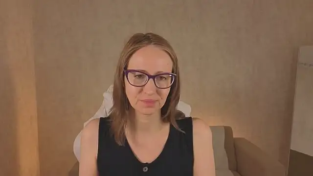 Elizabeth Andersonn online show from April 10, 1:11 am