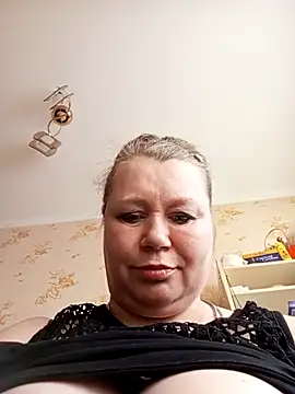 KiraStanton online show from March 5, 12:45 pm