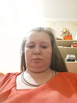 Snapshot of KiraStanton chatting on June 11, 12:32 am KiraStanton online show from June 11, 12:32 am