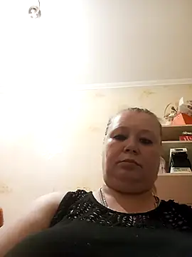 Snapshot of KiraStanton chatting on July 19, 6:33 pm KiraStanton online show from July 19, 6:33 pm