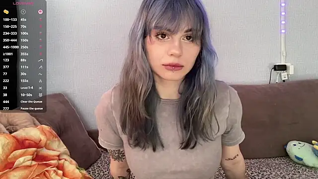 Emmibrilson online show from April 7, 11:43 am