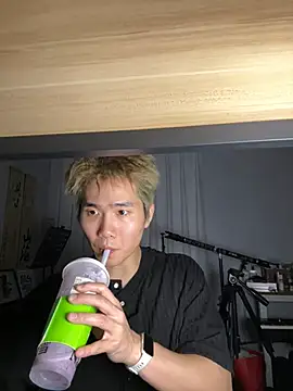 A-Markk online show from February 26, 2:38 pm