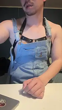 Snapshot of Jason_S223 chatting on March 31, 7:36 pm Jason S223 online show from March 31, 7:36 pm