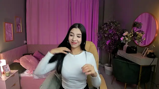 Inma Cuesta online show from March 10, 2:55 pm