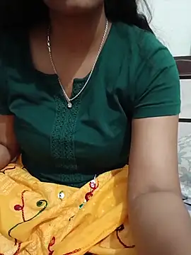 Queenlipx online show from March 6, 4:03 pm