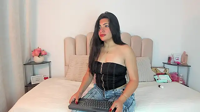 celeste z online show from February 28, 11:55 am