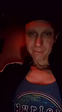 Snapshot of jersierosexx chatting on May 1, 3:55 am jersierosexx online show from May 1, 3:55 am