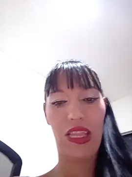 sandy 11  online show from April 13, 2:28 am