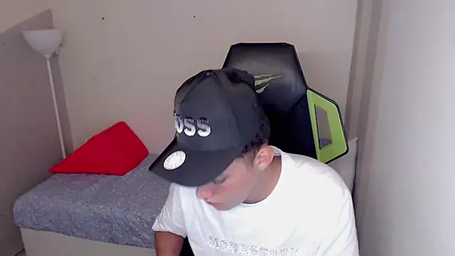 Street poemm  online show from March 24, 9:42 pm