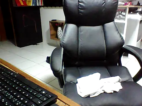 FabioZoe1 online show from April 13, 12:05 am