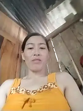 Snapshot of lris-Beauty77 chatting on July 17, 3:46 am lris-Beauty77 online show from July 17, 3:46 am