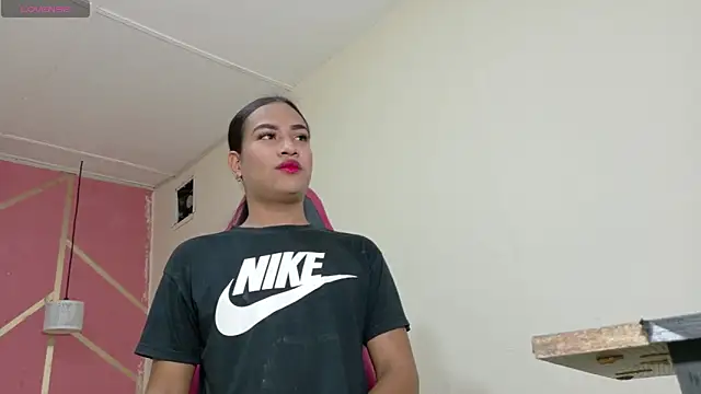 Snapshot of cristal-49 chatting on March 2, 12:45 pm cristal-49 online show from March 2, 12:45 pm